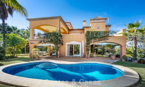 Prestigieuse villa de luxe à vendre dans un style espagnol classique avec vue sur la mer à La Quinta à Marbella - Benahavis 56558