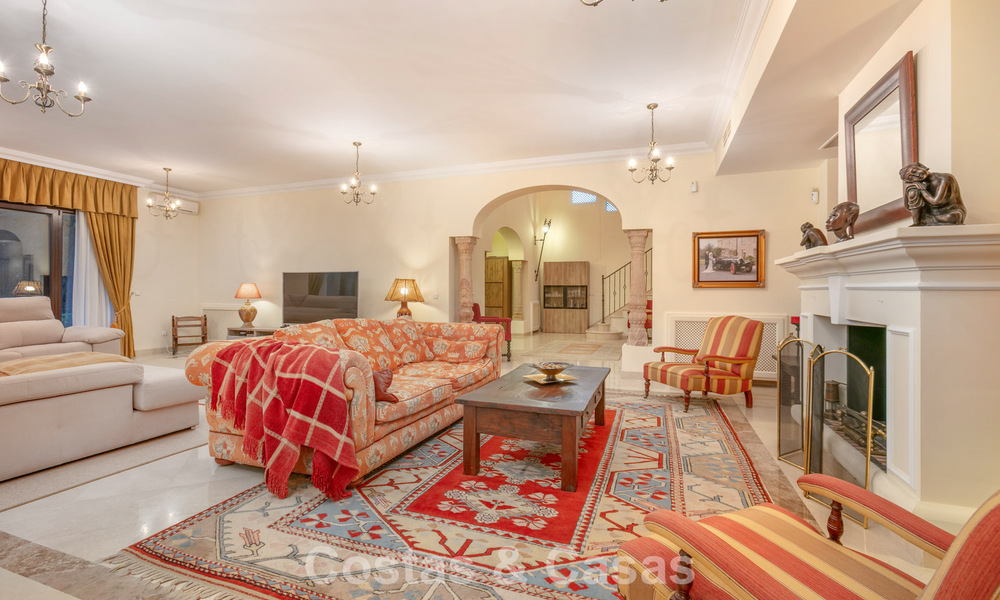 Prestigieuse villa de luxe à vendre dans un style espagnol classique avec vue sur la mer à La Quinta à Marbella - Benahavis 56564