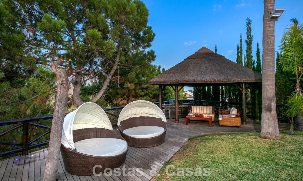 Prestigieuse villa de luxe à vendre dans un style espagnol classique avec vue sur la mer à La Quinta à Marbella - Benahavis 56567
