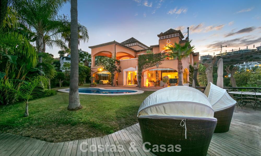 Prestigieuse villa de luxe à vendre dans un style espagnol classique avec vue sur la mer à La Quinta à Marbella - Benahavis 56568