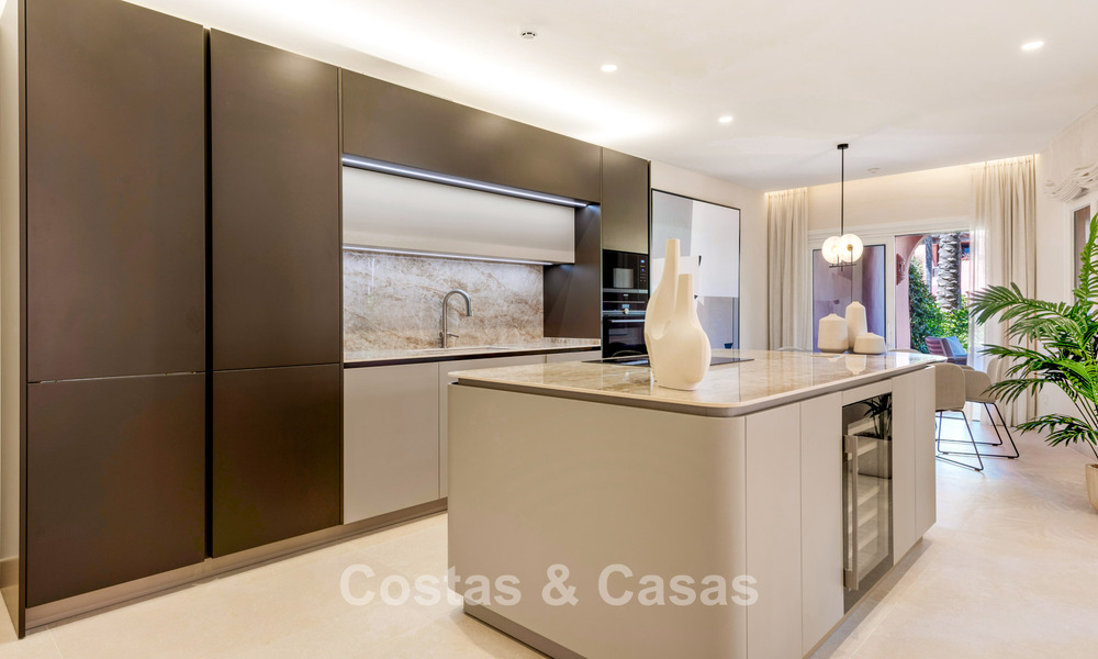 Prestigieux appartement avec jardin à vendre dans un complexe balnéaire de première ligne sur le nouveau Golden Mile entre Marbella et le centre d'Estepona 56617