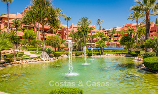 Prestigieux appartement avec jardin à vendre dans un complexe balnéaire de première ligne sur le nouveau Golden Mile entre Marbella et le centre d'Estepona 56635 