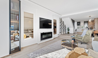 Maison mitoyenne rénovée dans un complexe fermé, en bordure du golf Aloha, à distance de marche du clubhouse à Nueva Andalucia, Marbella 56583 