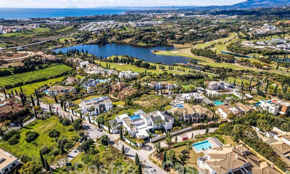 Villa contemporaine de luxe à vendre avec vue sur la mer dans un complexe de golf cinq étoiles à Marbella - Benahavis 56760