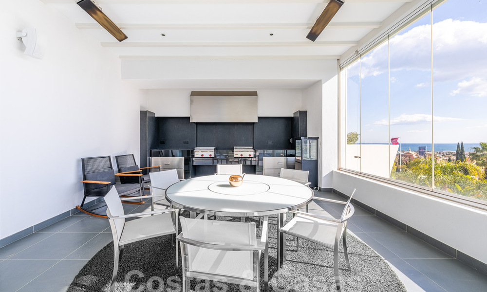 Villa contemporaine de luxe à vendre avec vue sur la mer dans un complexe de golf cinq étoiles à Marbella - Benahavis 56765