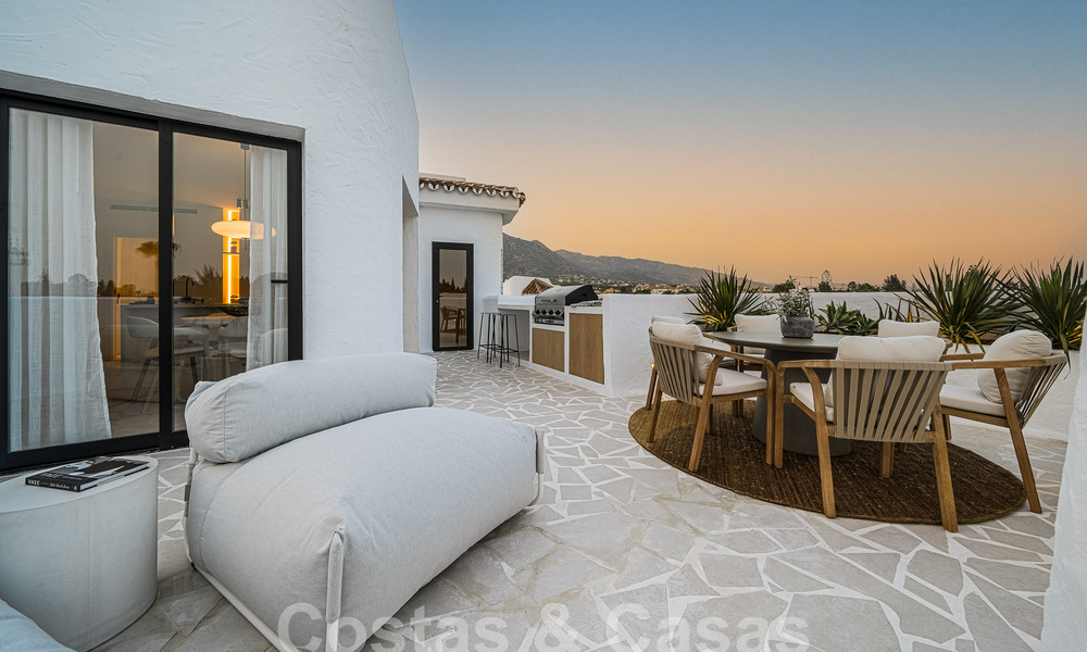 Penthouse de luxe de style scandinave entièrement rénové à vendre avec terrasse spacieuse, sur le Golden Mile de Marbella 56828