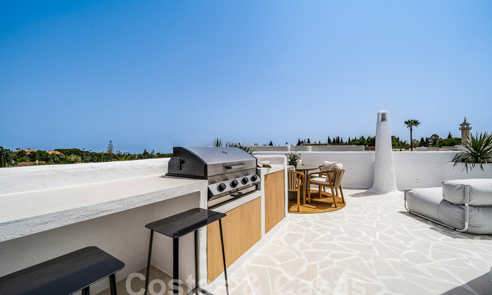 Penthouse de luxe de style scandinave entièrement rénové à vendre avec terrasse spacieuse, sur le Golden Mile de Marbella 56832