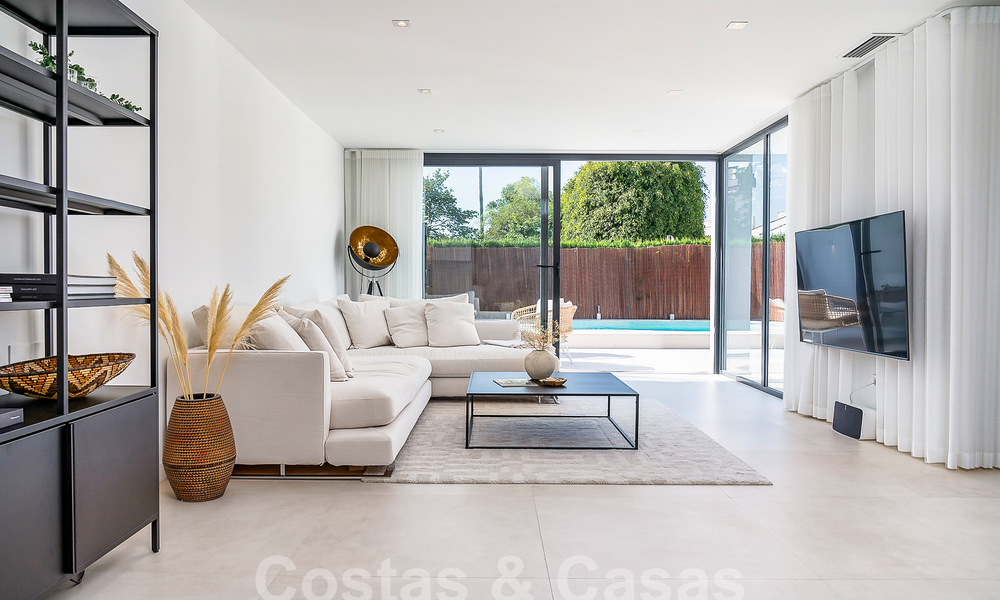 Superbe propriété de luxe à vendre avec piscine privée, à distance de marche de la plage et du centre de San Pedro, Marbella 56800