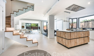 Superbe propriété de luxe à vendre avec piscine privée, à distance de marche de la plage et du centre de San Pedro, Marbella 56802 