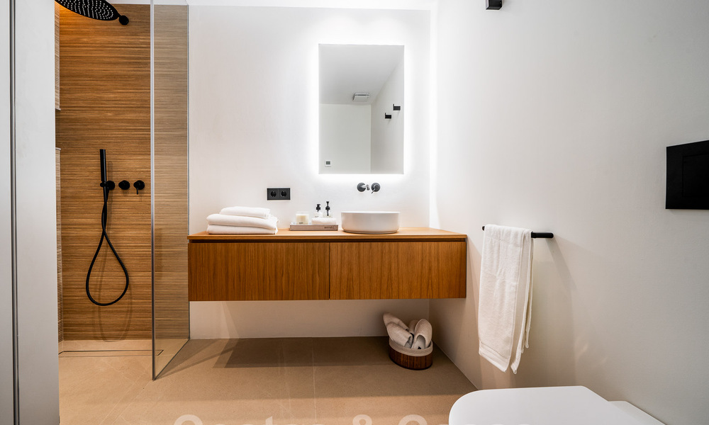 Appartement de luxe à vendre, prêt à être emménagé, avec terrasse et vue sur la mer à Marbella - Benahavis 57297