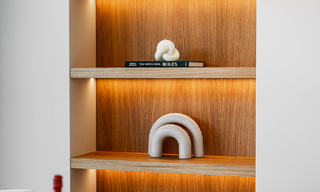 Appartement de luxe à vendre, prêt à être emménagé, avec terrasse et vue sur la mer à Marbella - Benahavis 57307 