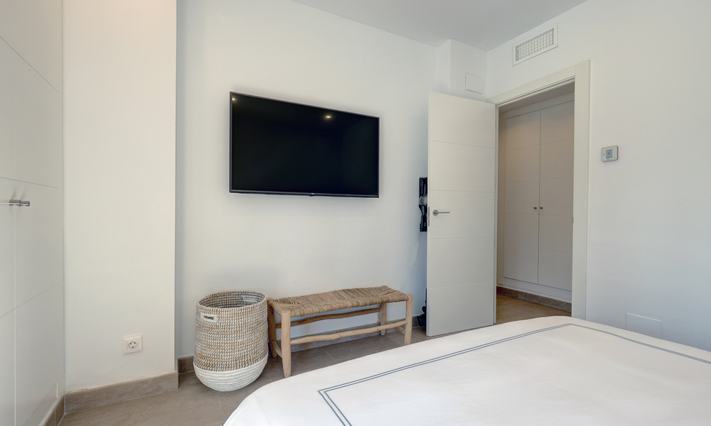 Villa jumelée élégamment rénovée à vendre avec grande piscine privée à Marbella - Benahavis 56402