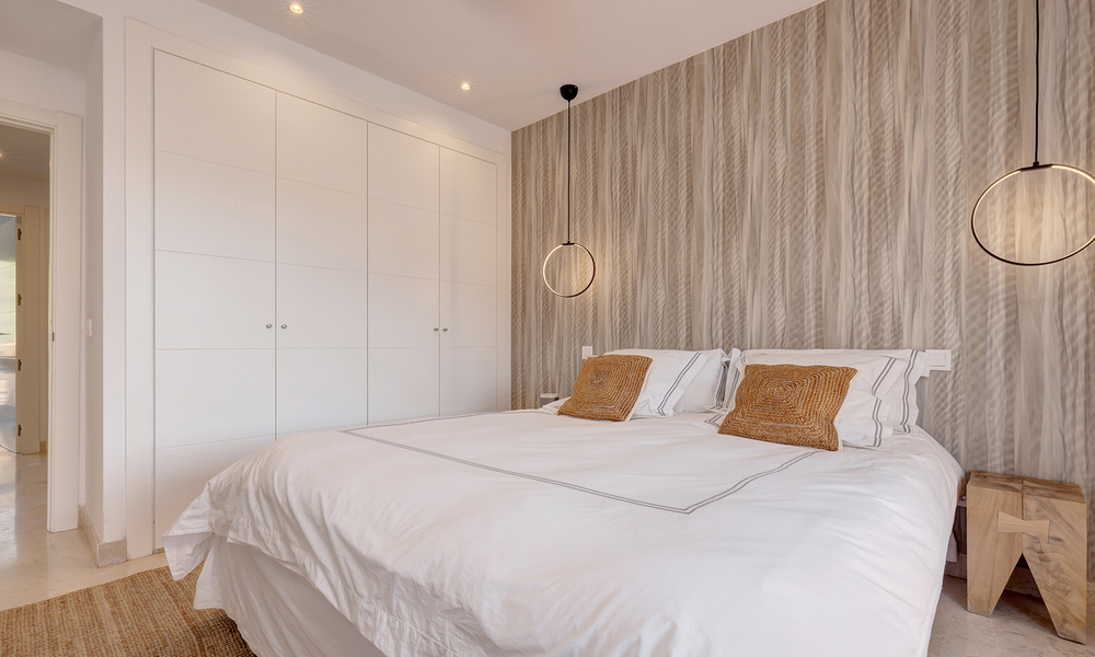 Villa jumelée élégamment rénovée à vendre avec grande piscine privée à Marbella - Benahavis 56422