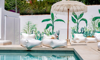 Jolie villa de luxe de style Ibiza à vendre à proximité de toutes les commodités à Nueva Andalucia, Marbella 56912 