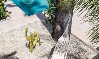 Jolie villa de luxe de style Ibiza à vendre à proximité de toutes les commodités à Nueva Andalucia, Marbella 56918 