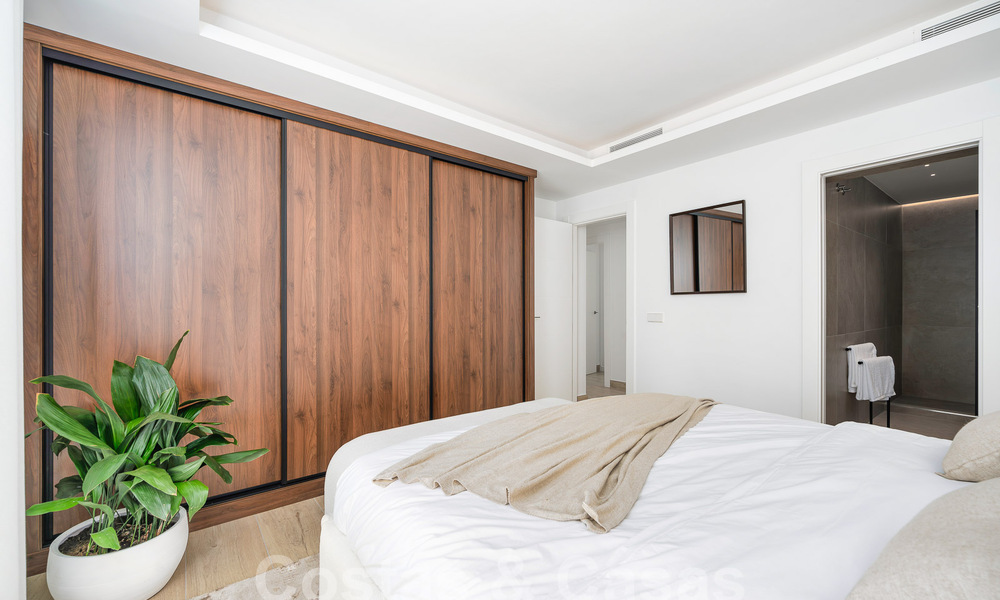 Jolie villa de luxe de style Ibiza à vendre à proximité de toutes les commodités à Nueva Andalucia, Marbella 56936