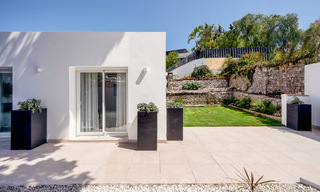 Jolie villa de luxe de style Ibiza à vendre à proximité de toutes les commodités à Nueva Andalucia, Marbella 56962 