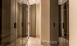 Penthouse de luxe à vendre dans un complexe fermé en front de mer avec une vue magnifique sur la mer sur le nouveau Golden Mile entre Marbella et Estepona 56972 