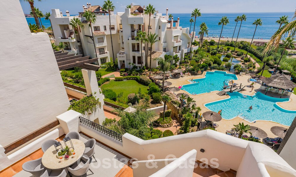 Penthouse de luxe à vendre dans un complexe fermé en front de mer avec une vue magnifique sur la mer sur le nouveau Golden Mile entre Marbella et Estepona 56982