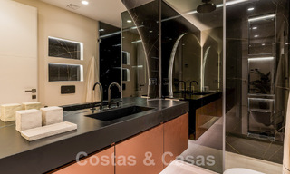 Penthouse de luxe à vendre dans un complexe fermé en front de mer avec une vue magnifique sur la mer sur le nouveau Golden Mile entre Marbella et Estepona 56987 