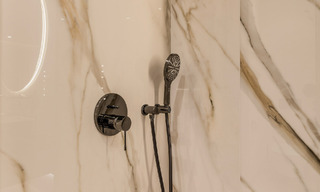 Penthouse de luxe à vendre dans un complexe fermé en front de mer avec une vue magnifique sur la mer sur le nouveau Golden Mile entre Marbella et Estepona 56994 