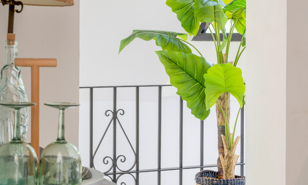 Charmante maison de ville rénovée à vendre dans un complexe fermé en bord de mer sur le nouveau Golden Mile entre Marbella et Estepona 58168