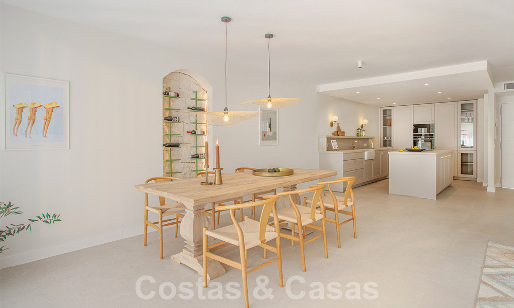 Maison magnifiquement rénovée à vendre à deux pas de la plage et de toutes les commodités à San Pedro, Marbella 56854