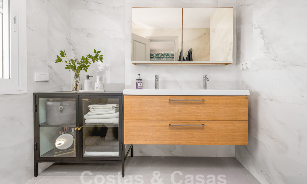 Maison spacieuse avec un design intérieur unique à vendre à Nueva Andalucia, Marbella 57480