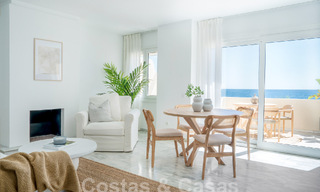 Superbe penthouse en première ligne de plage à vendre avec vue panoramique sur la mer à quelques minutes du centre d'Estepona 56881 