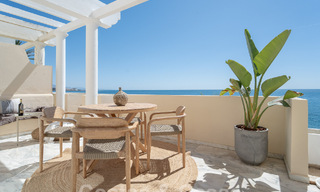 Superbe penthouse en première ligne de plage à vendre avec vue panoramique sur la mer à quelques minutes du centre d'Estepona 56892 