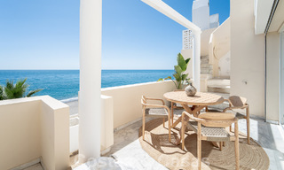 Superbe penthouse en première ligne de plage à vendre avec vue panoramique sur la mer à quelques minutes du centre d'Estepona 56893 