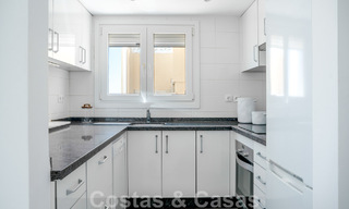 Superbe penthouse en première ligne de plage à vendre avec vue panoramique sur la mer à quelques minutes du centre d'Estepona 56896 