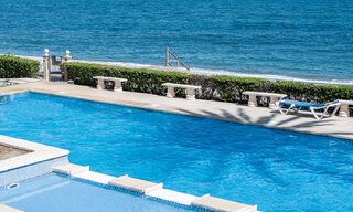 Superbe penthouse en première ligne de plage à vendre avec vue panoramique sur la mer à quelques minutes du centre d'Estepona 56902 