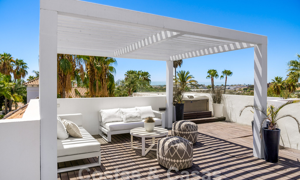 Villa méditerranéenne de luxe à vendre au cœur de la vallée du golf de Nueva Andalucia à Marbella 57518