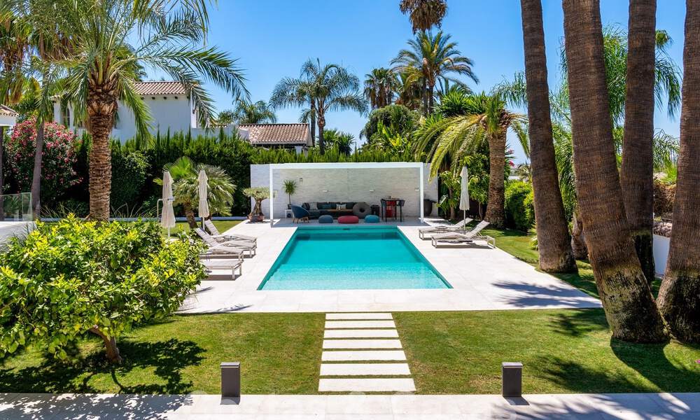 Villa méditerranéenne de luxe à vendre au cœur de la vallée du golf de Nueva Andalucia à Marbella 57526