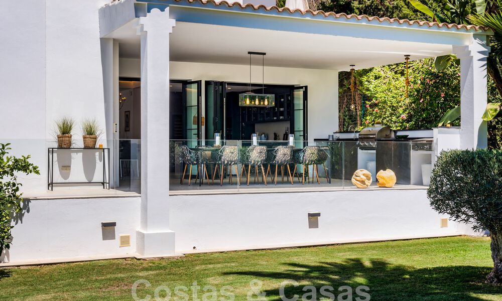 Villa méditerranéenne de luxe à vendre au cœur de la vallée du golf de Nueva Andalucia à Marbella 57540