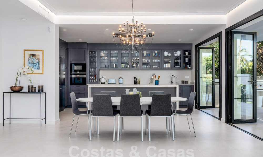 Villa méditerranéenne de luxe à vendre au cœur de la vallée du golf de Nueva Andalucia à Marbella 57543