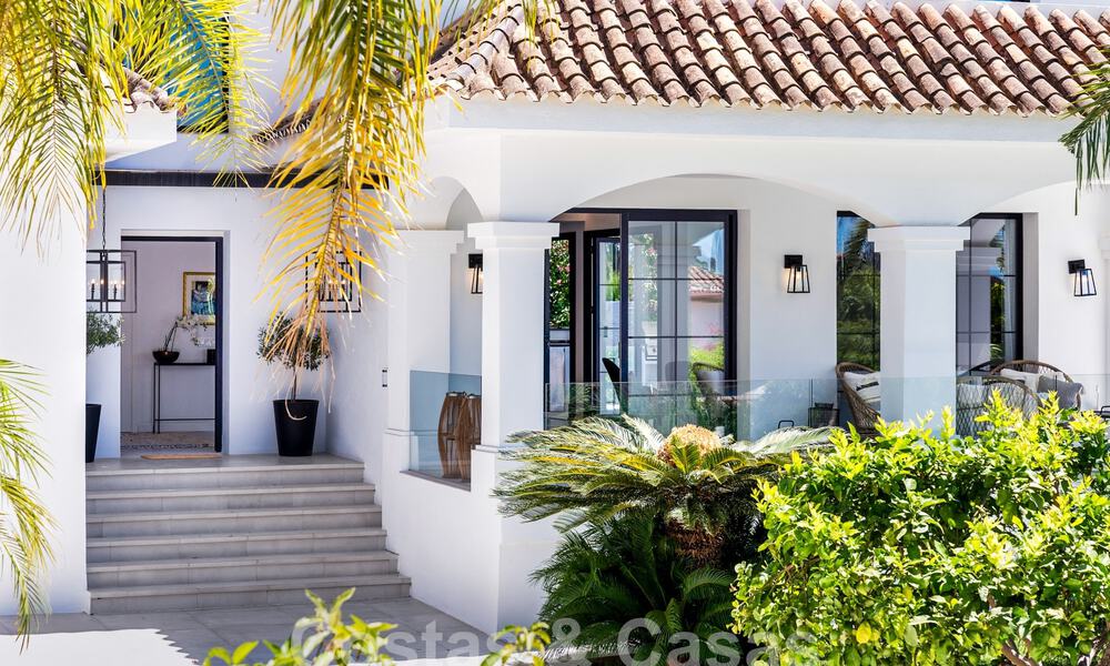 Villa méditerranéenne de luxe à vendre au cœur de la vallée du golf de Nueva Andalucia à Marbella 57563
