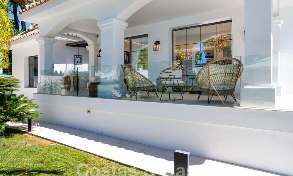 Villa méditerranéenne de luxe à vendre au cœur de la vallée du golf de Nueva Andalucia à Marbella 57574