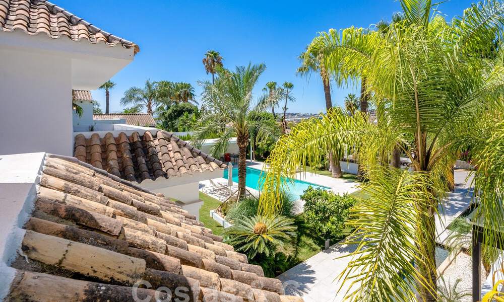 Villa méditerranéenne de luxe à vendre au cœur de la vallée du golf de Nueva Andalucia à Marbella 57594