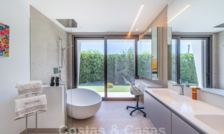 Villa de luxe ultramoderne à vendre avec vue sur la mer dans un complexe de golf cinq étoiles à Marbella - Benahavis 57605 