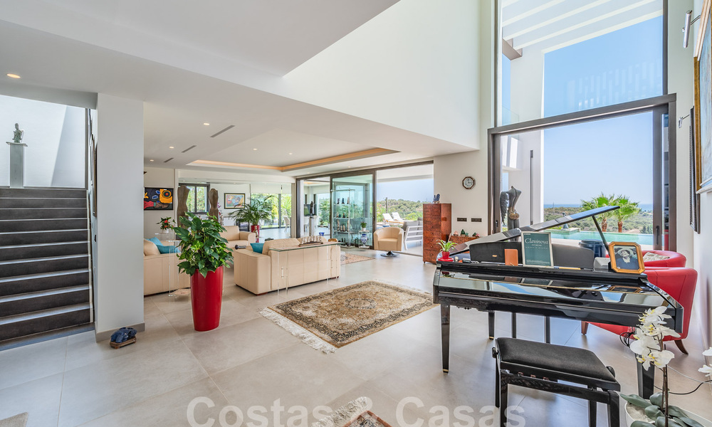 Villa de luxe ultramoderne à vendre avec vue sur la mer dans un complexe de golf cinq étoiles à Marbella - Benahavis 57609