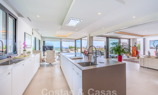 Villa de luxe ultramoderne à vendre avec vue sur la mer dans un complexe de golf cinq étoiles à Marbella - Benahavis 57614 