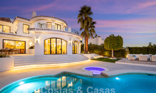 Villa de luxe de caractère au style architectural unique à vendre au cœur de la vallée du golf à Nueva Andalucia, Marbella 57623 