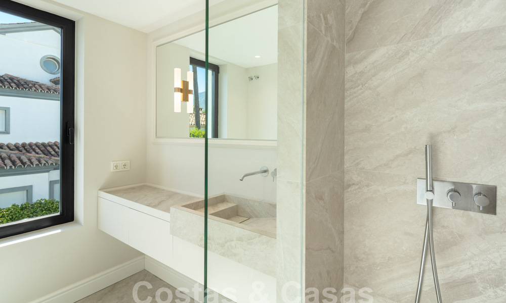 Villa de luxe de caractère au style architectural unique à vendre au cœur de la vallée du golf à Nueva Andalucia, Marbella 57634