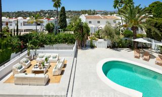 Villa de luxe de caractère au style architectural unique à vendre au cœur de la vallée du golf à Nueva Andalucia, Marbella 57648 