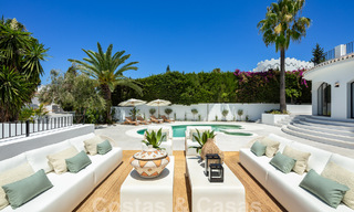 Villa de luxe de caractère au style architectural unique à vendre au cœur de la vallée du golf à Nueva Andalucia, Marbella 57652 