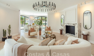 Villa de luxe de caractère au style architectural unique à vendre au cœur de la vallée du golf à Nueva Andalucia, Marbella 57654 