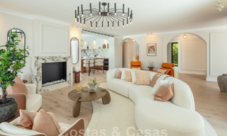 Villa de luxe de caractère au style architectural unique à vendre au cœur de la vallée du golf à Nueva Andalucia, Marbella 57657 