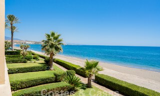 Fantastique appartement en bord de mer à vendre avec vue frontale sur la mer à quelques minutes du centre d'Estepona 57058 
